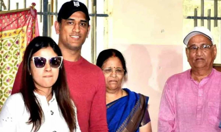 Cricket Image for MS Dhoni's Parents Admitted To Hospital After Testing Positive For Covid-19