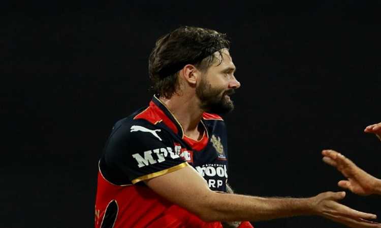 This player got chance in RCB in place of Richardson who has returned to Australia