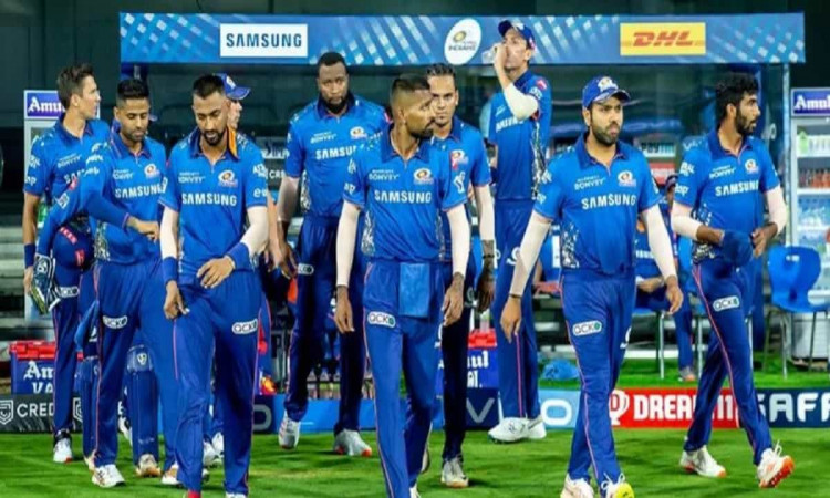 Aakash Chopra picks 3 players the Mumbai Indians should retain or use the RTM card for