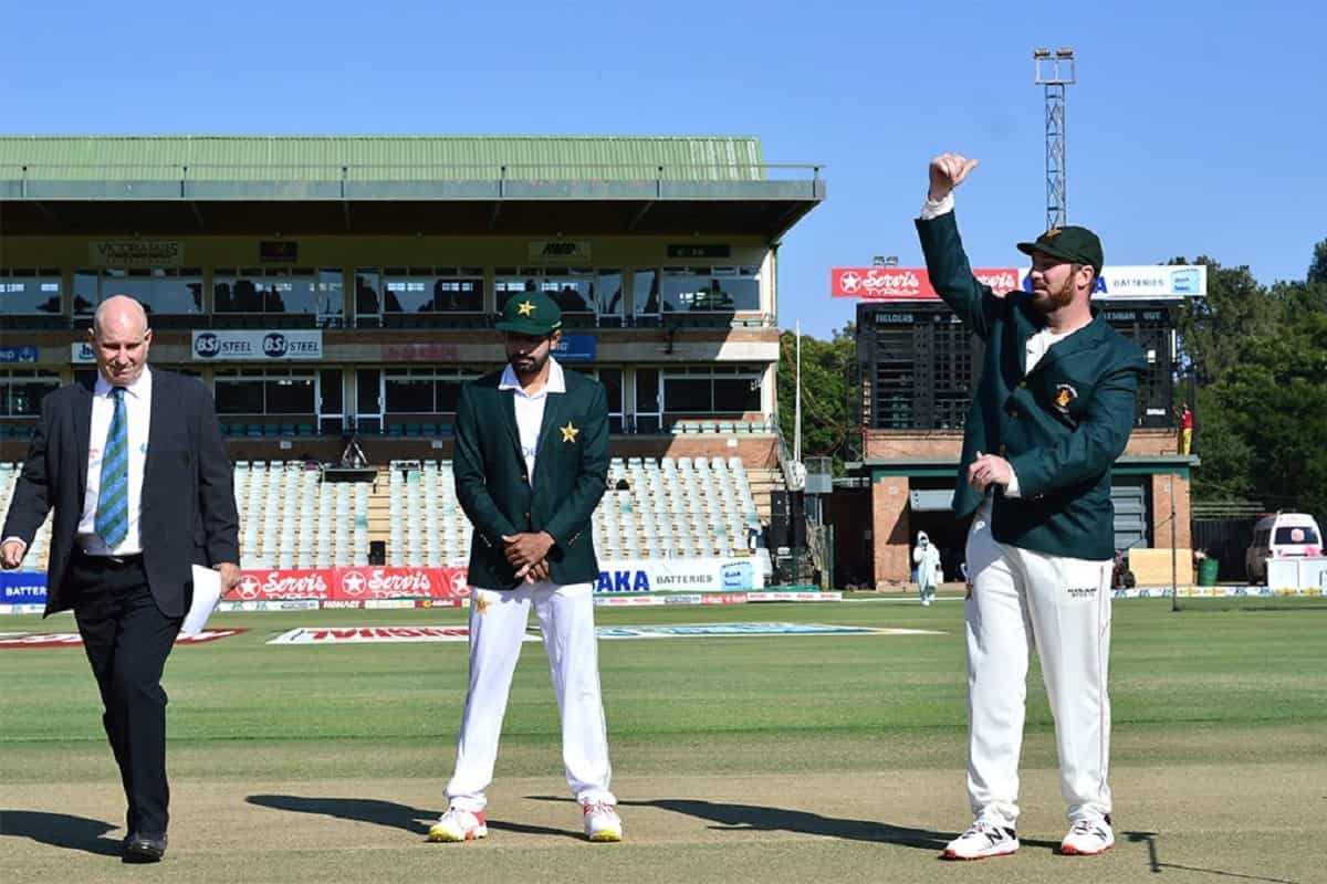 ZIM vs PAK - पाकिस्तान ने टॉस जीतकर लिया पहले बल्लेबाजी का फैसला, देखें दोनों टीमों का प्लेइंग XI ZIM vs PAK - पाकिस्तान ने टॉस जीतकर लिया पहले बल्लेबाजी का फैसला, देखें दोनों टीमों का प्लेइंग XI