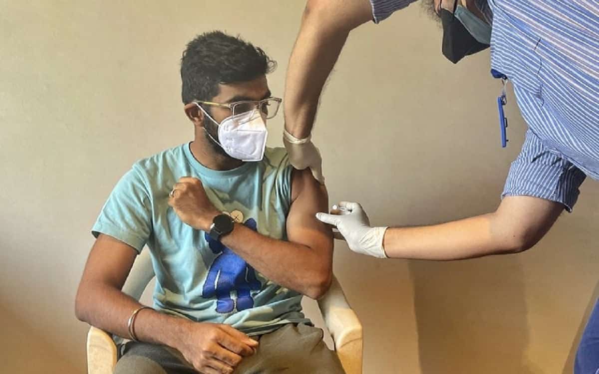 Indian cricketers took their first dose of vaccine, Bumrah shared the post on social media
