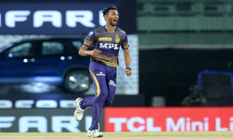 KKR's fast bowler Parsidh Krishna was hit by Corona after selected in indian test team as a standby