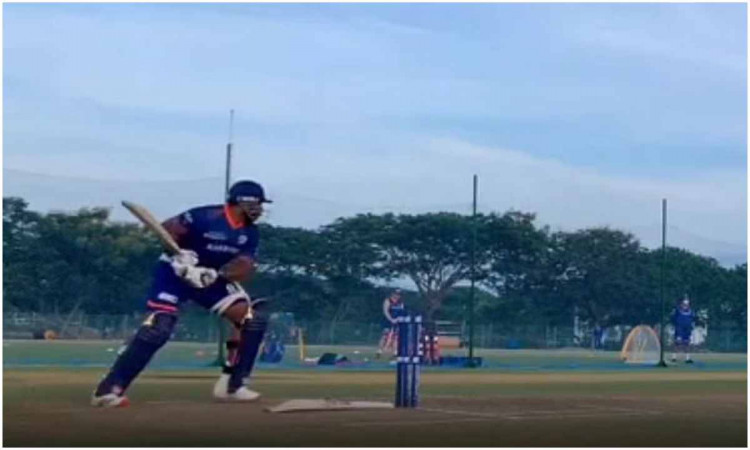 Cricket Image for VIDEO : स्टंप्स के पीछे जाकर शॉट्स खेलते दिखे पोलार्ड, सोशल मीडिया पर वायरल हो रहा