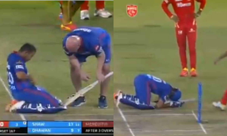 Cricket Image for WATCH : लाइव मैच में 'ट्रैक पैंट' के अंदर झांकने लगे पृथ्वी शॉ, मेरेडिथ की तेज़ रफ
