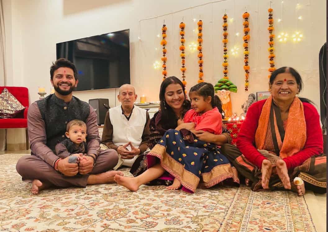 Tendulkar, Raina lead as cricketers extend Mother's Day greetings