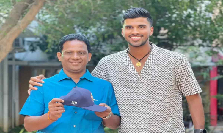 Cricket Image for Washington Sundar's Father Staying Away From Son To Minimize Risk Of Covid 