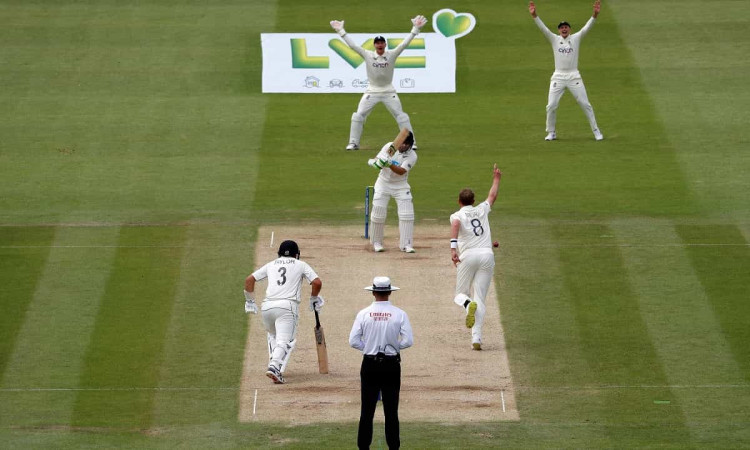 Cricket Image for 1st Test: न्यूजीलैंड ने की पारी घोषित, इंग्लैंड को जीत के लिए मिला 273 रनों का लक्