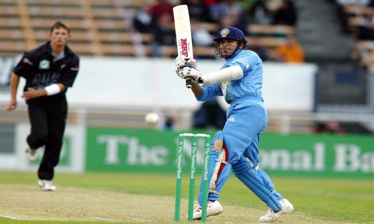 Sachin 27 ball 72 runs in super max international match against New zealand