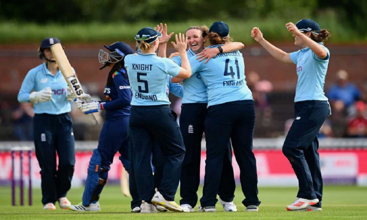 Cricket Image for ENGW vs INDW, 2nd ODI: Kate Cross Picks Five Wickets As India Bowled Out For 221