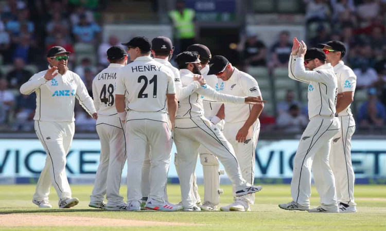 Cricket Image for New Zealand Just A Short Distance Away From Winning The Second Test Match England 