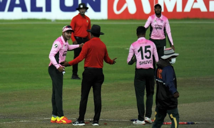 Cricket Image for Shakib Al Hasan Banned For 3 DPL Games, Fined For On-Field Misbehaviour