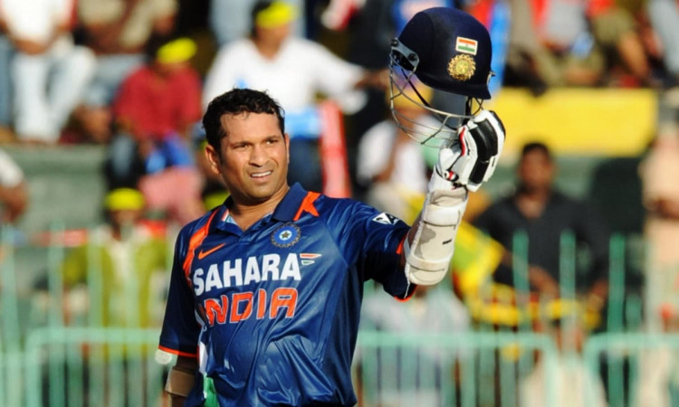Cricket Image for 5 भारतीय बल्लेबाज जिन्होंने श्रीलंका के खिलाफ वनडे में बनाए हैं सबसे ज्यादा रन,धोन