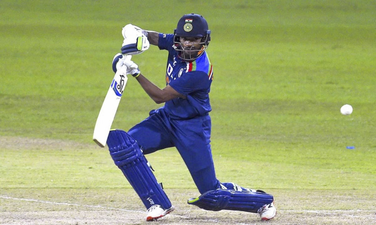 Cricket Image for शिखर धवन ने वनडे में पूरे किए 6000 रन, एक साथ तोड़ा सौरव गांगुली और विवियन रिचर्ड्