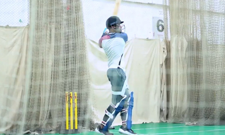Cricket Image for VIDEO: दिल्ली कैपिटल्स के कैंप में पहुंच श्रेयस अय्यर ने लगाए करारे शॉट, IPL में ध