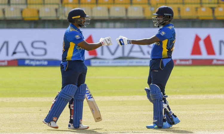 Cricket Image for SL vs IND: असालंका और फर्नाडो के अर्धशतक ने श्रीलंकाई पारी को संभाला, मेजबान ने भा