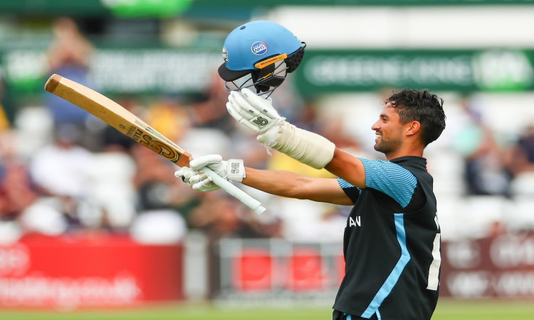 Cricket Image for Brett, Grandson Of Basil D'Oliveira, Becomes Third Generation To Score Worcestersh