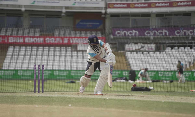 Cricket Image for Kohli, Rahane Back To Training On Centre Wicket After Missing Warm-Up