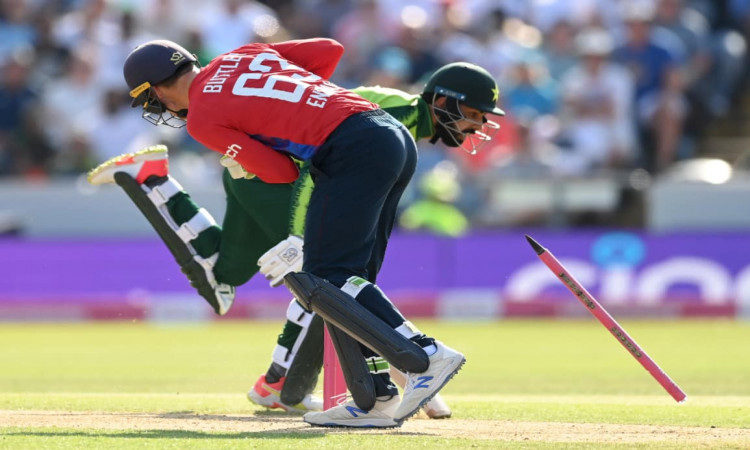 ENG vs PAK, 2nd T20I: England restrict Pakistan to 155/9 and register a 45-run victory