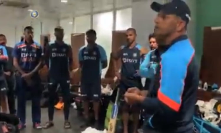 Cricket Image for VIDEO : जीत के बाद राहुल द्रविड़ की स्पीच हुई वायरल, तालियों से गूंज उठा ड्रेसिंग 