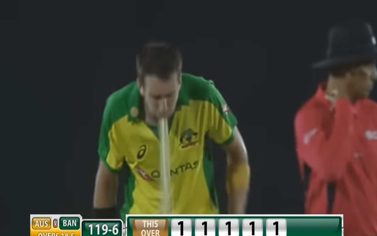 Cricket Image for Ban Vs Aus Andrew Tye Vomits On The Field Watch Video