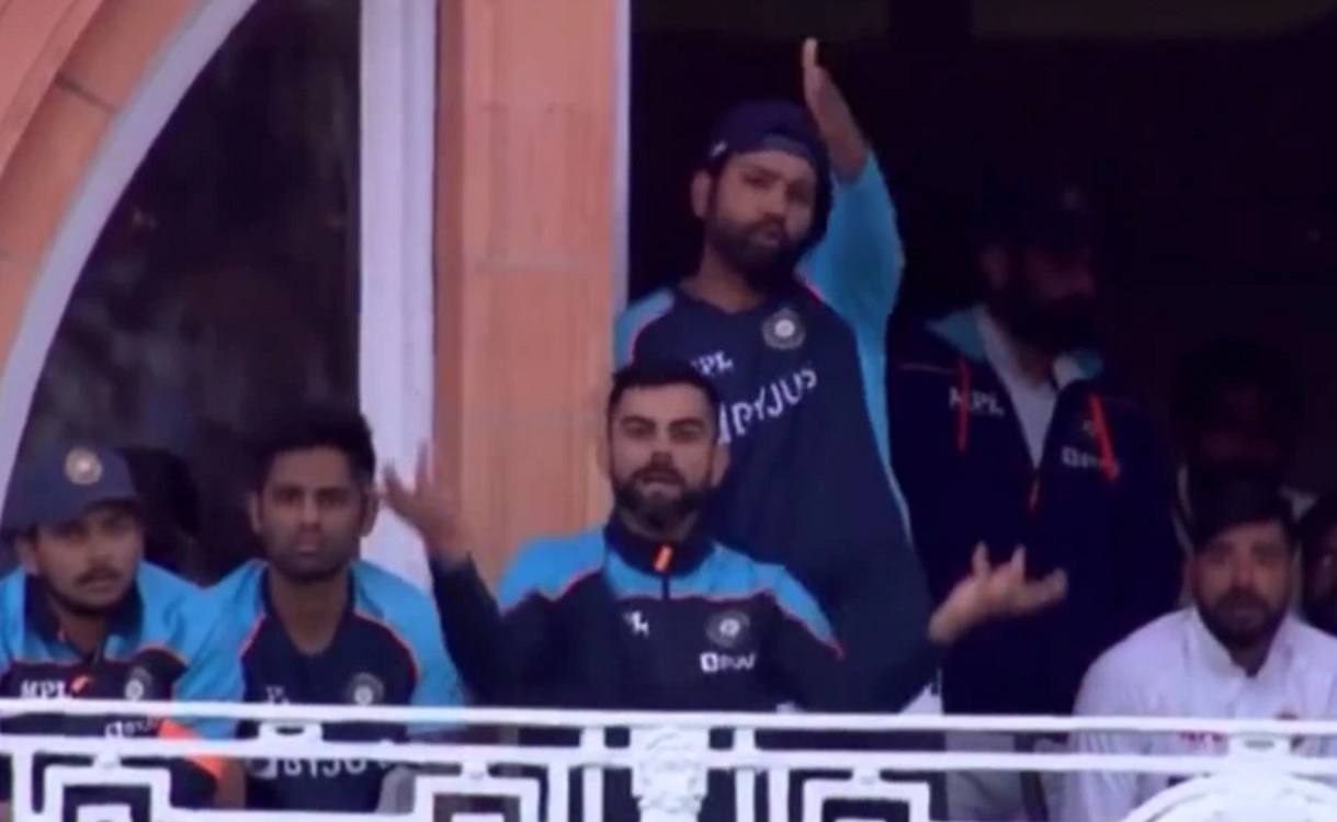 Virat Kohli's gesture over fading light on Day 4 at Lord's goes viral Virat Kohli's gesture over fading light on Day 4 at Lord's goes viral