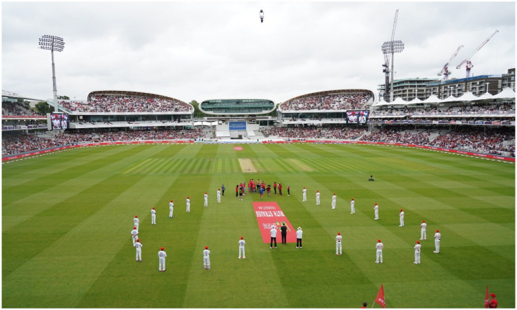 Cricket Image for VIDEO: दूसरे दिन खिलाड़ियों के सिर पर दिखी लाल टोपी, वजह जानकर आप भी हो जाएंगे इमो