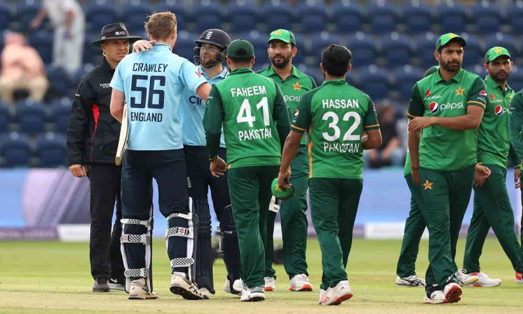 Cricket Image for 16 साल बाद पाकिस्तान को दौरा करने को इंग्लैंड तैयार, कराची के बदले इस मैदान पर हों