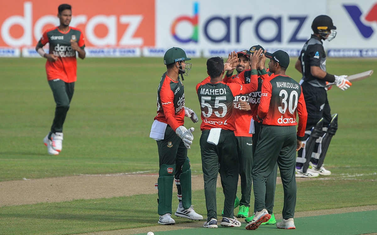 Bangladesh beat New Zealand by 7 wickets in first t20i