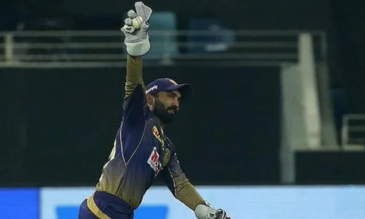 Dinesh Karthik now has 114 catches in IPL, joint-most for any wicketkeeper