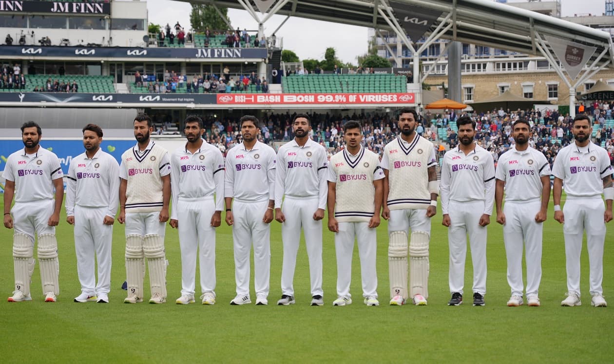 4th Test: Indian players wear black armbands in Vasu Paranjape's honour 4th Test: Indian players wear black armbands in Vasu Paranjape's honour