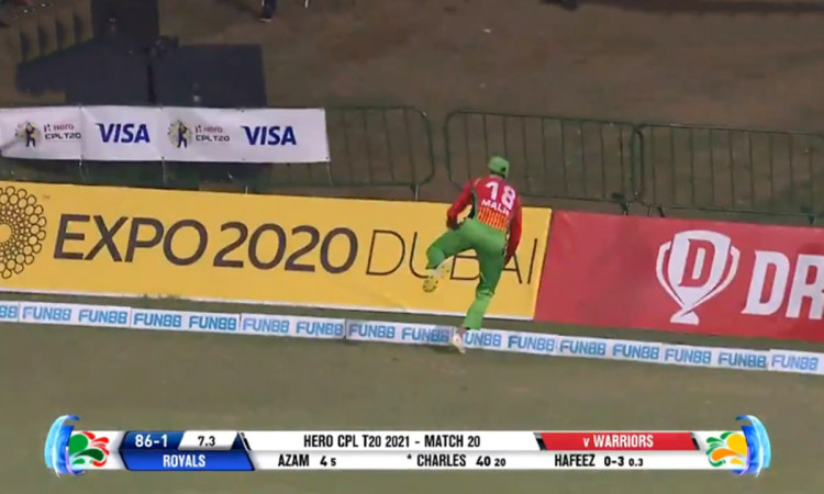 Cricket Image for Shoaib Malik Took A Brilliant Catch Off Mohammad Hafeez Bowling