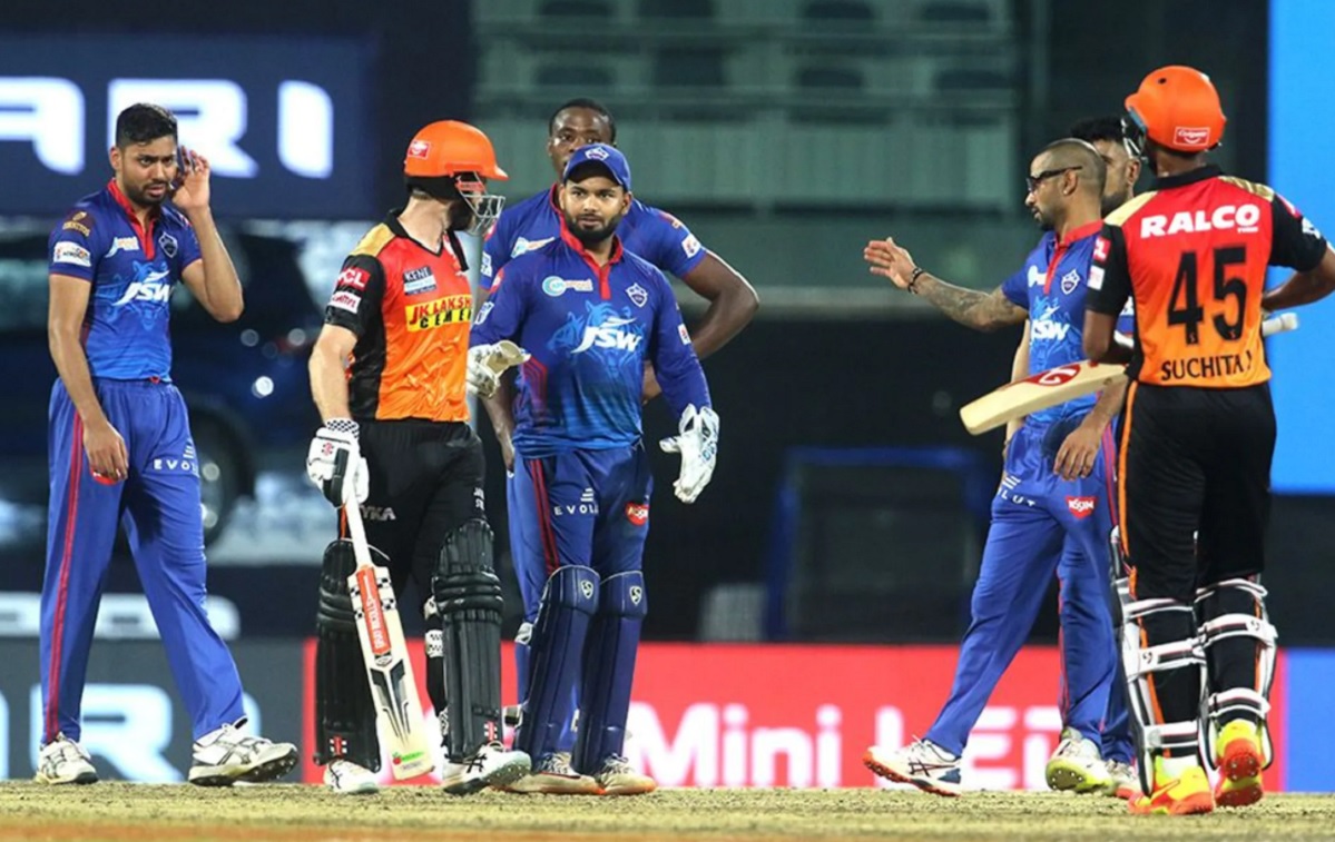 Sunrisers Hyderabad opt to bat first against Delhi Capitals