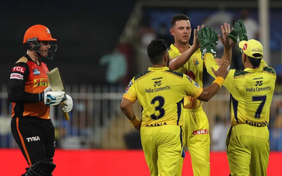 Dwayne Bravo and josh Hazlewood's bowling did wonders stopped Hyderabad's innings for 134 runs