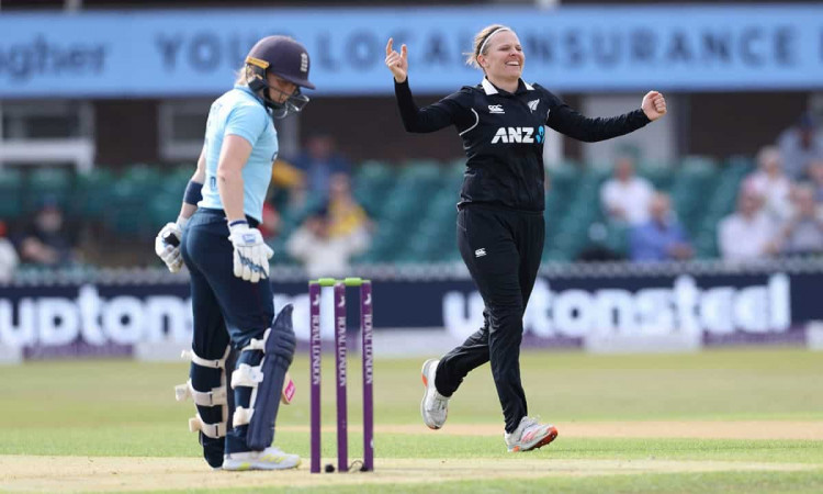England women's team caught in Lee Tahuhu's extraordinary bowling while New Zealand beat by 3 wickets