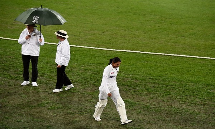 Aus W v Ind W, D/N Test: Smriti Mandhana puts India off to flying start before rain plays spoilsport