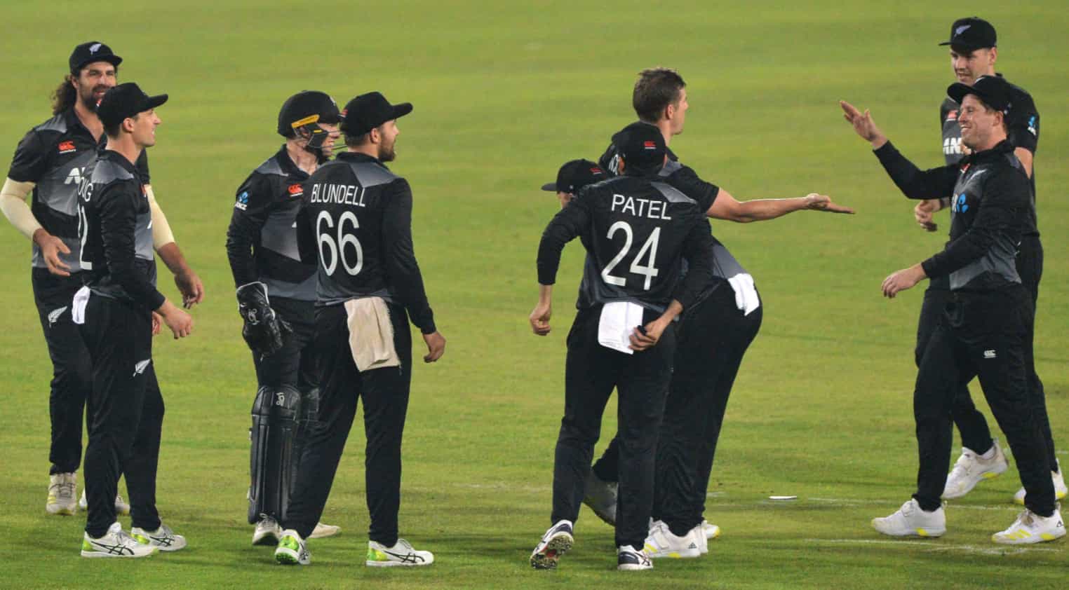 BAN vs NZ: New Zealand, win by 52 runs to get off the mark in the series. BAN vs NZ: New Zealand, win by 52 runs to get off the mark in the series.