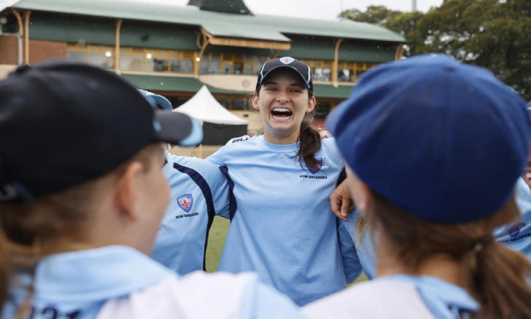 Cricket Image for Stella Campbell Hopeful For ODI Debut After Fabulous Performance Vs India In Warm-