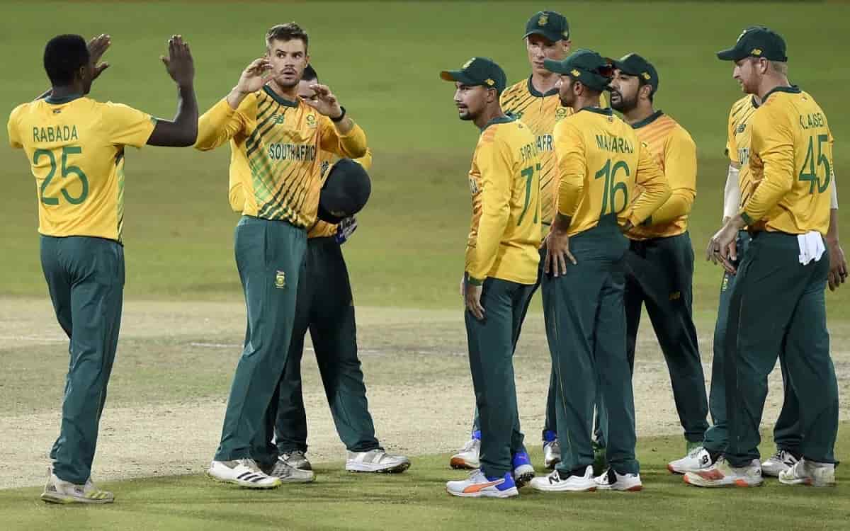 Cricket Image for SL vs SA: Tabraiz Shamsi,Aiden Markram Help South Africa Clinch T20 Series With Bi