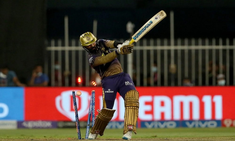 Dinesh Karthik reprimanded for breaching IPL Code of Conduct