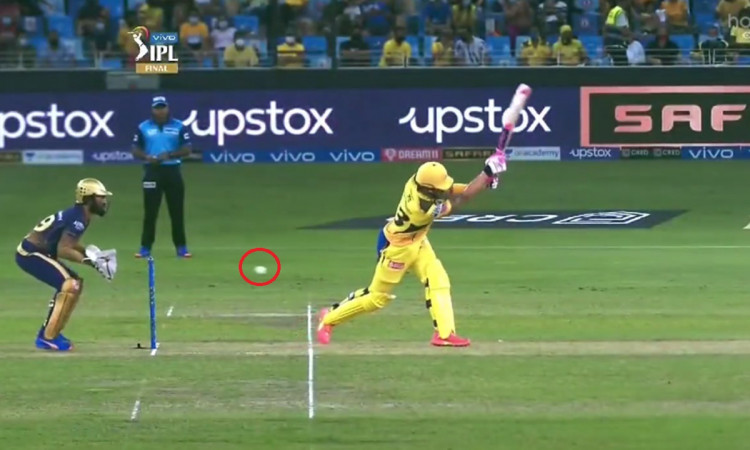 Cricket Image for Ipl 2021 Final Dinesh Karthik Fails To Stump Faf Du Plessis Watch Video