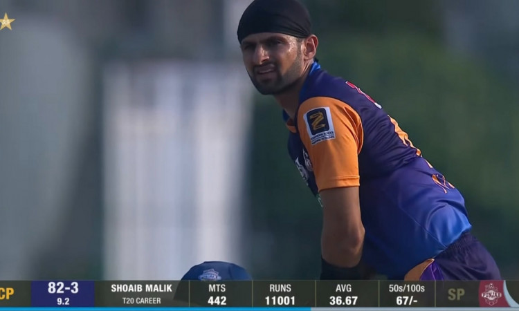 Shoaib Malik becomes second player to cross 11,000 runs in T20s