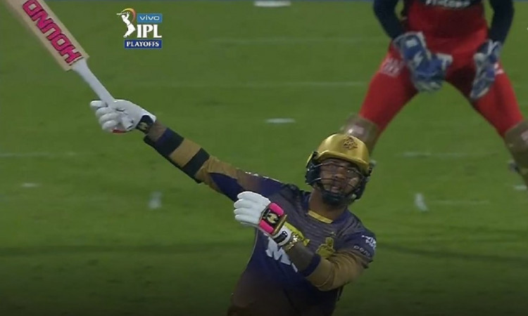 Sunil Narine is the first ever player to hit 3 sixes off his first 3 balls in an IPL innings