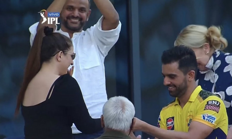 Cricket Image for VIDEO : दीपक चाहर ने किया गर्लफ्रेंड को प्रपोज़, हारकर भी जीत गया सीएसके का गेंदबा