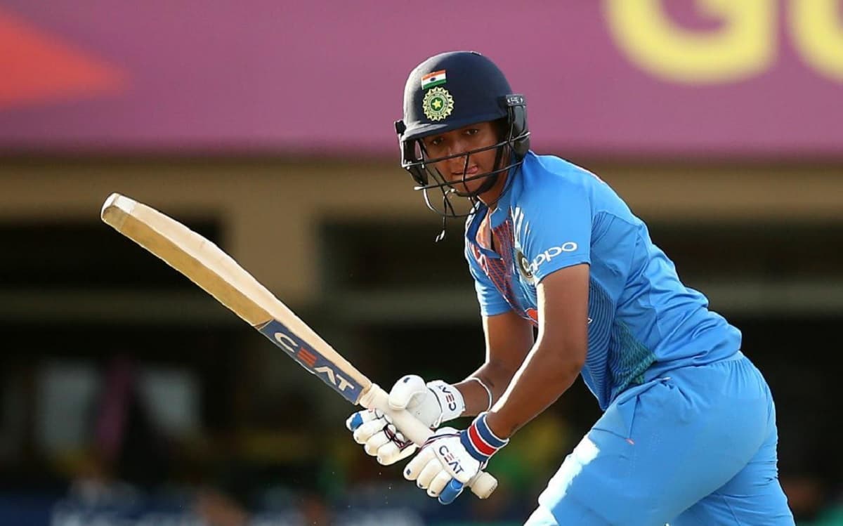 Cricket Image for Playing Continuous Cricket Builds Advantageous Momentum, Believes Harmanpreet Kaur