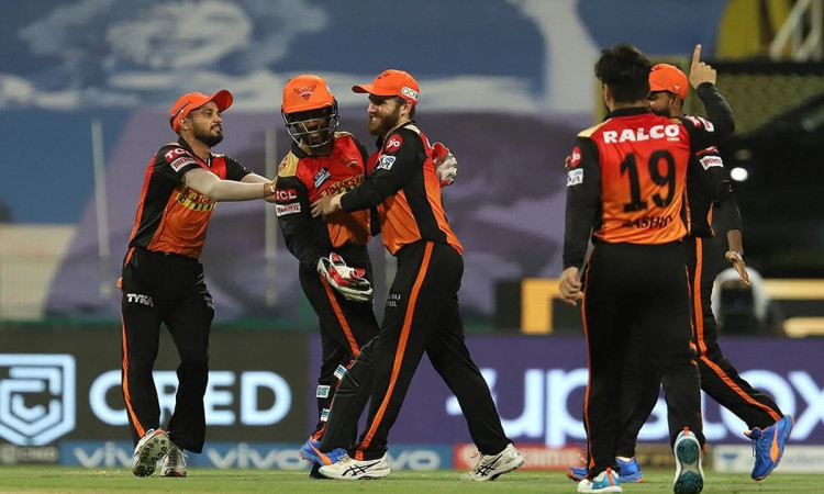 Cricket Image for Sunrisers Hyderabad Beat Royal Challengers Bangalore In A Last Ball Thriller