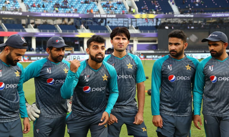T20 World Cup 16th Match: Pakistan Won The Toss & Opt To Bowl First Against India
