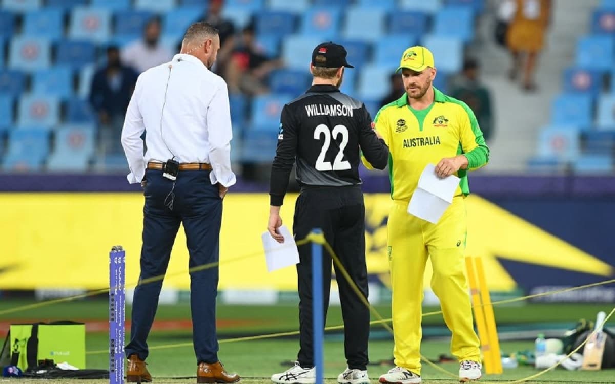 Australia have won the toss and opted to bat first against New Zealand in  t20 World cup 2021 final