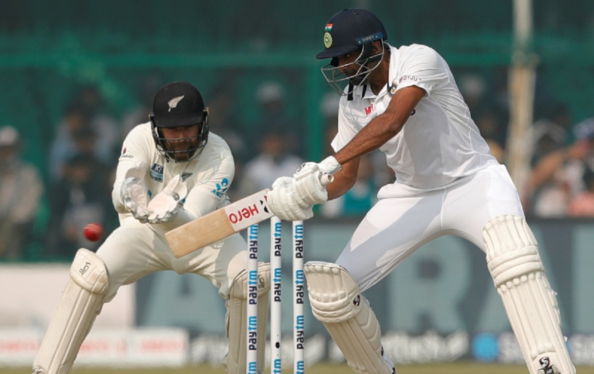 Ashwin and Iyer fight back after New Zealand bowlers strike hard