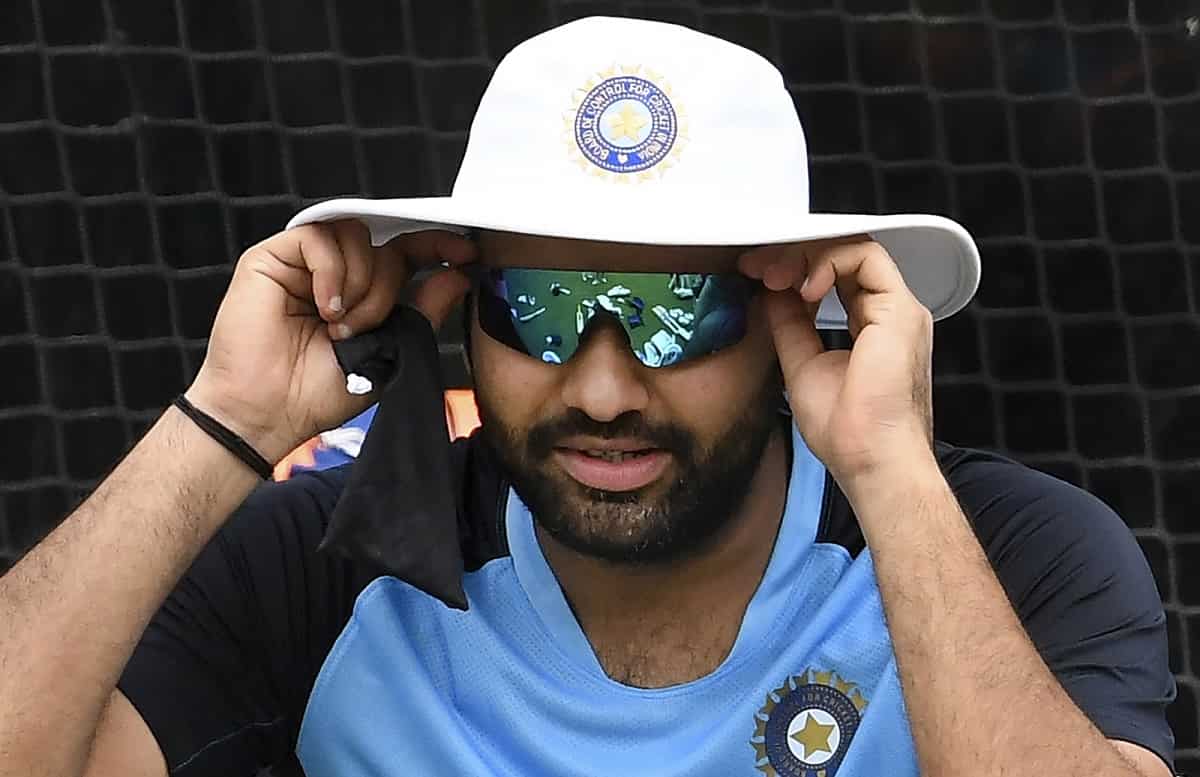 Cricket Image for Right Now, It's Only Rohit Sharma Who Is Ideal For India T20 Captaincy: Gavaskar
