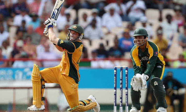 Cricket Image for Flashback Friday: When Hussey Single Handedly Took The Game Away From Pakistan In 
